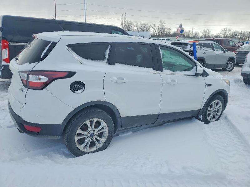 Фото 3 - FORD ESCAPE