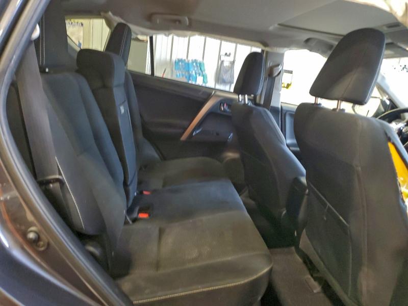 Фото 11 - TOYOTA RAV4