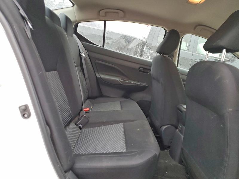 Фото 10 - NISSAN VERSA