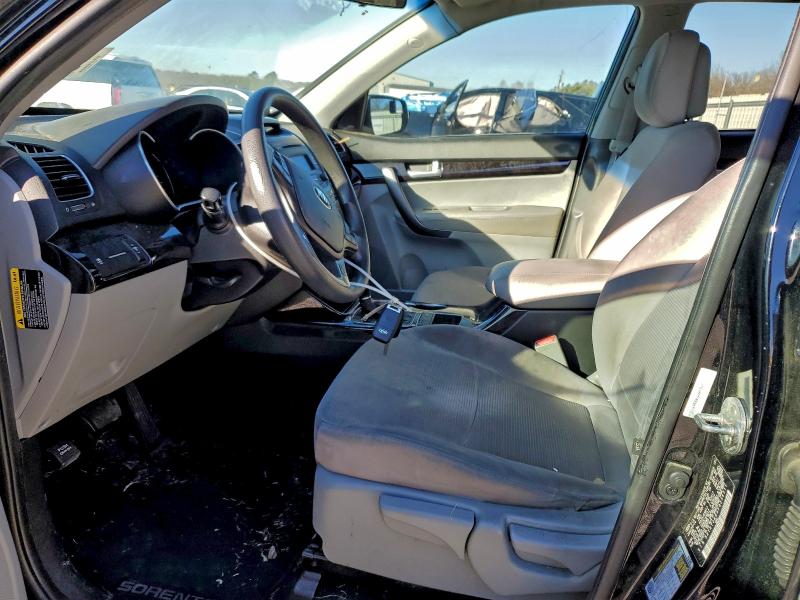 Фото 7 - KIA SORENTO