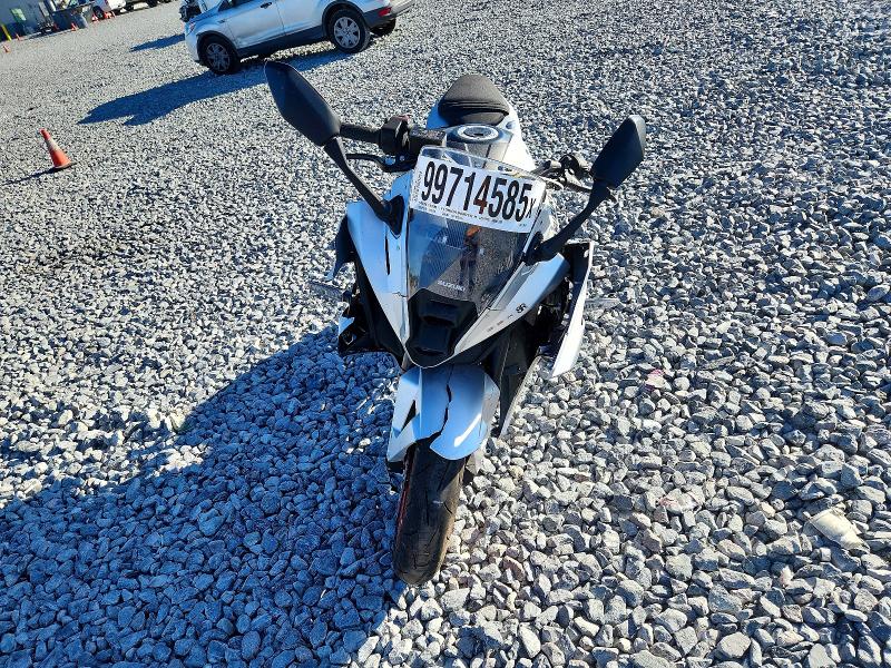 Фото 2 - SUZUKI GSX800 F