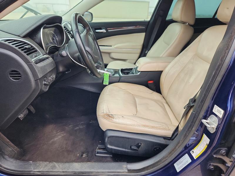 Фото 7 - CHRYSLER 300