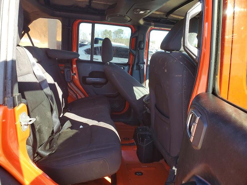 Фото 10 - JEEP WRANGLER