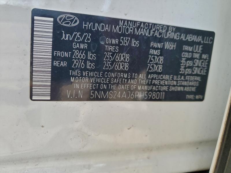 Фото 13 - HYUNDAI SANTA FE