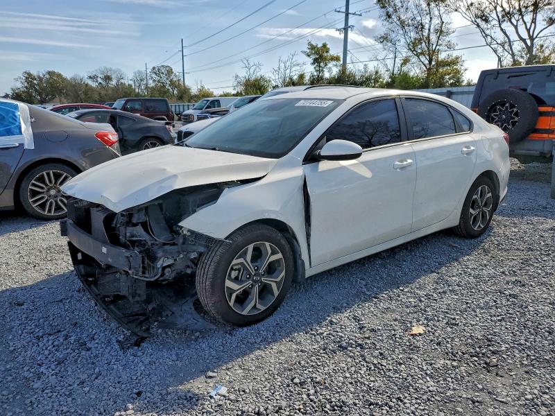 Фото 1 - KIA FORTE