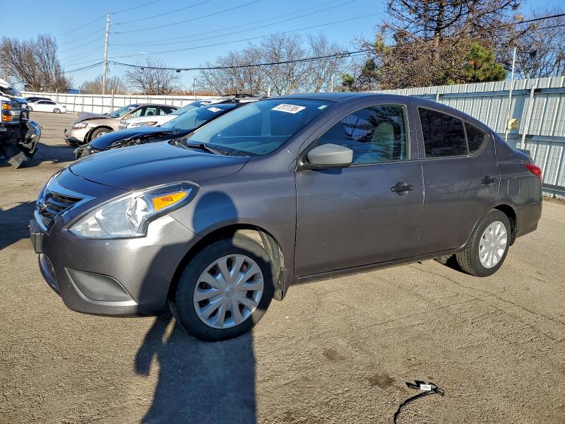Фото 1 - NISSAN VERSA