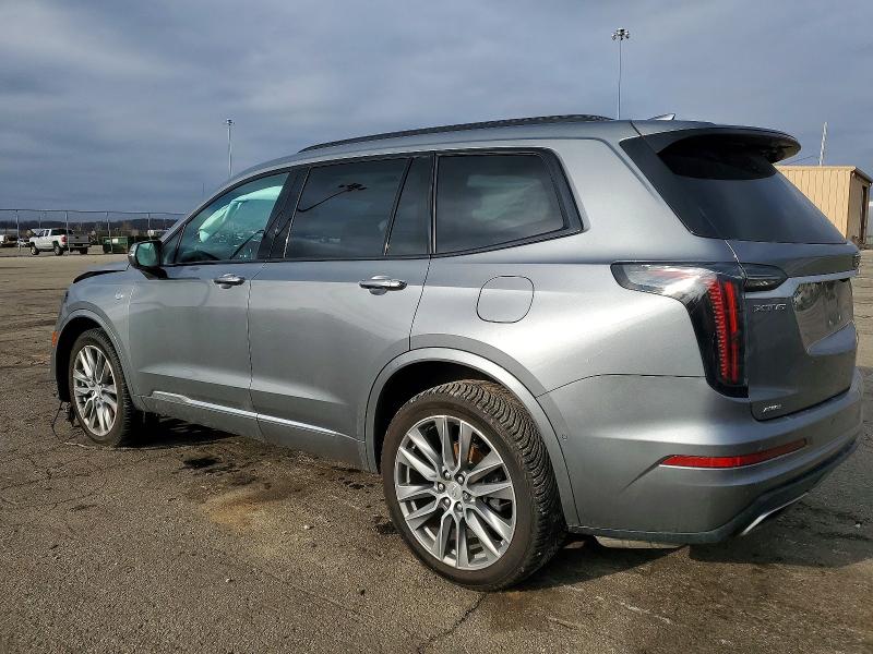 Фото 2 - CADILLAC XT6