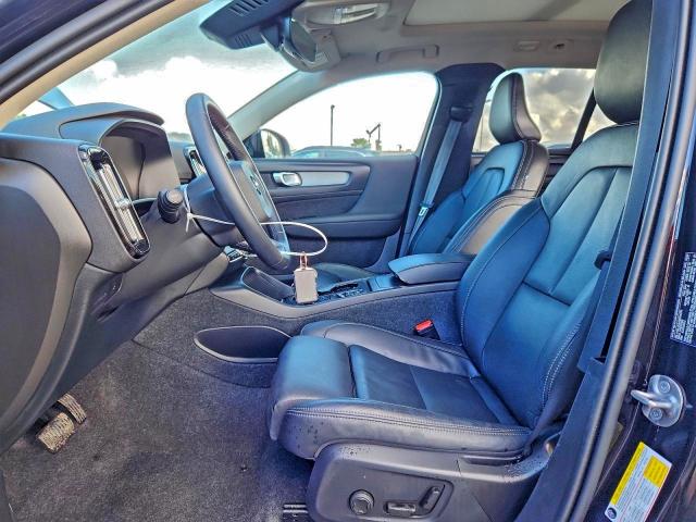 Фото 7 - VOLVO XC40 PLUS