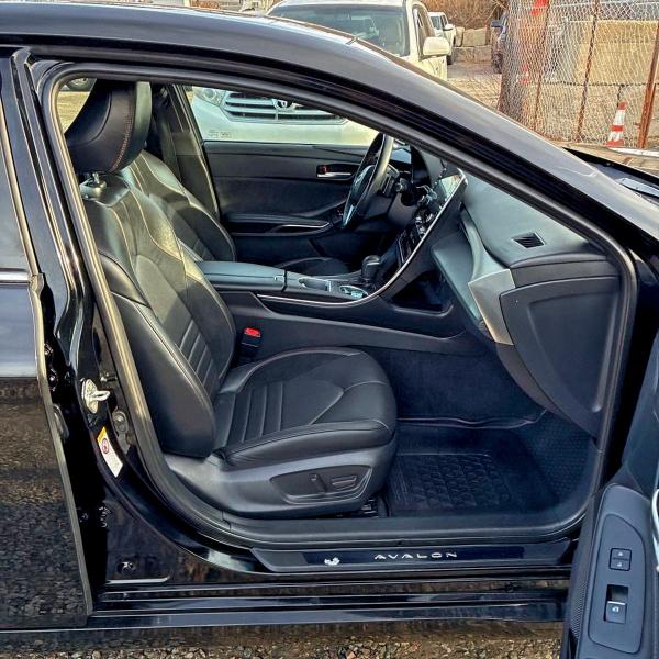 Фото 5 - TOYOTA AVALON