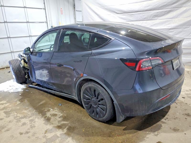 Фото 2 - TESLA MODEL Y