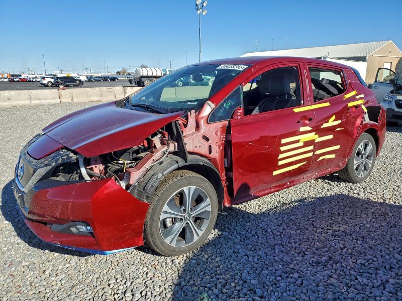 Фото 1 - NISSAN LEAF