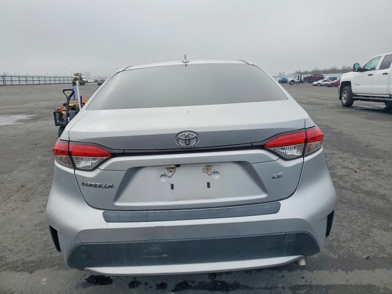 Фото 6 - TOYOTA COROLLA