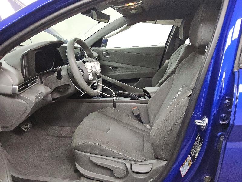 Фото 7 - HYUNDAI ELANTRA