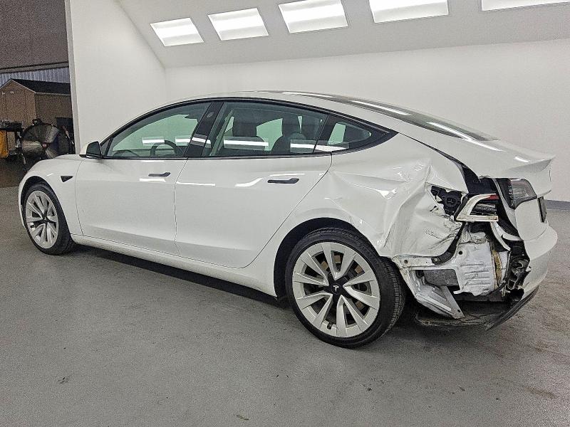 Фото 2 - TESLA MODEL 3