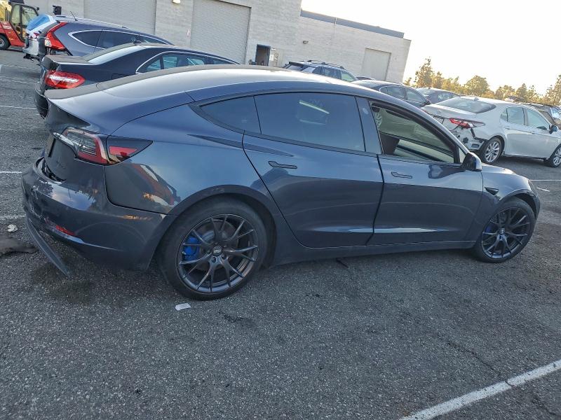 Фото 3 - TESLA MODEL 3