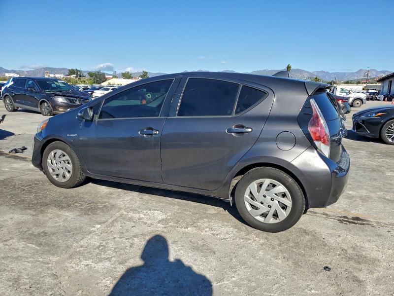 Фото 2 - TOYOTA PRIUS