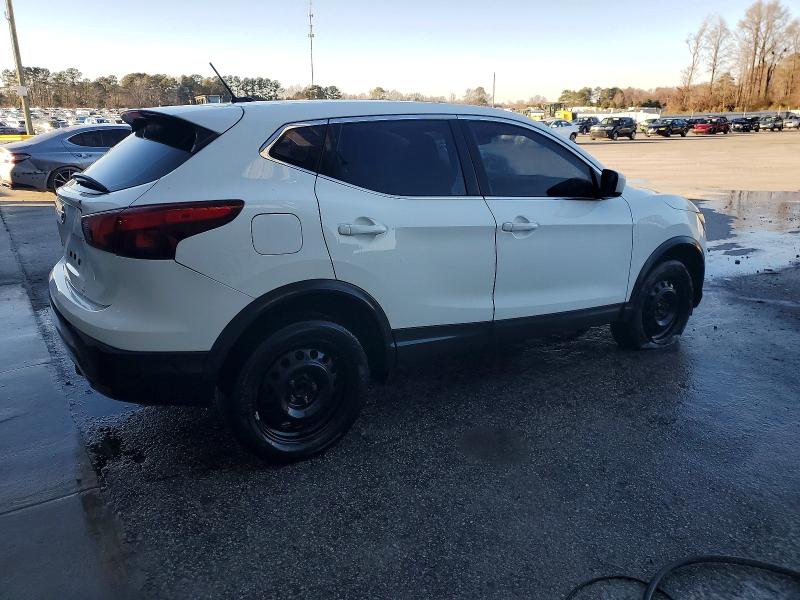 Фото 3 - NISSAN ROGUE