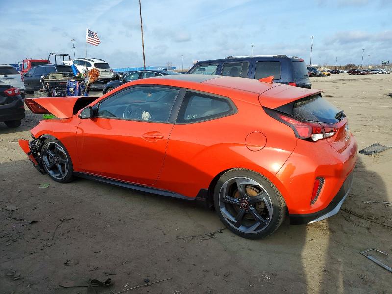 Фото 2 - HYUNDAI VELOSTER