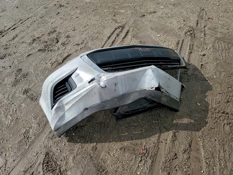 Фото 12 - CHEVROLET SONIC