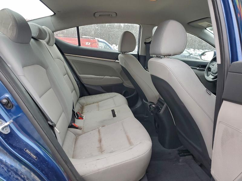 Фото 10 - HYUNDAI ELANTRA