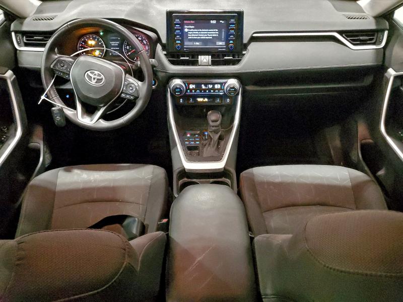 Фото 8 - TOYOTA RAV4