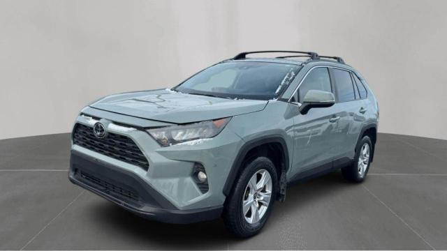 Фото 2 - TOYOTA RAV4
