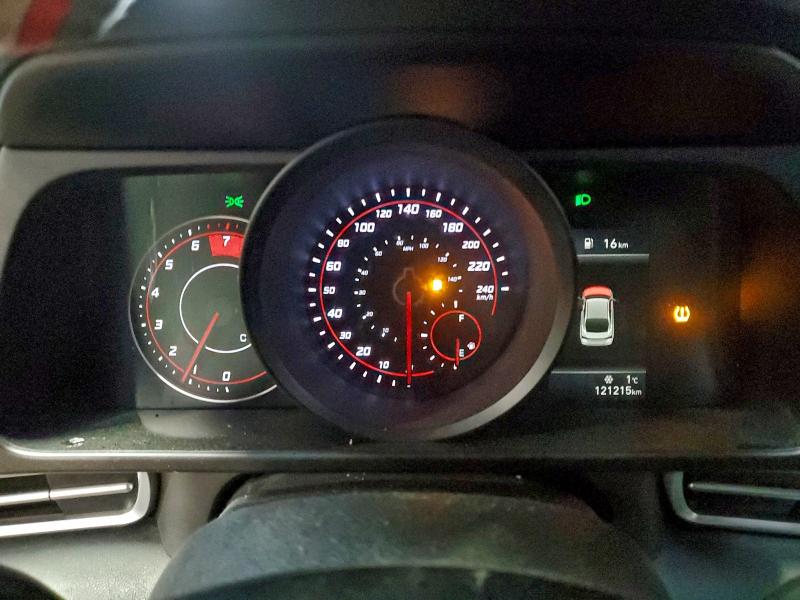 Фото 9 - HYUNDAI ELANTRA