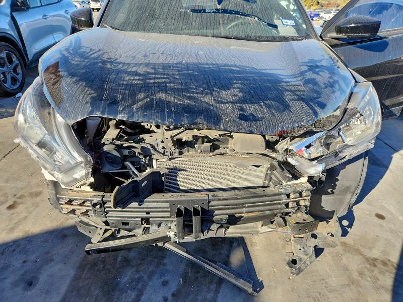 Фото 11 - NISSAN KICKS