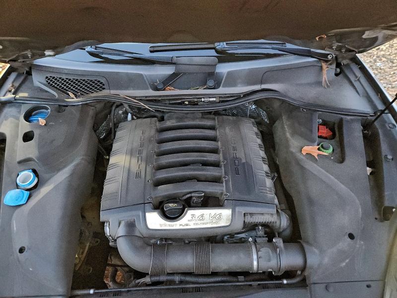 Фото 12 - PORSCHE CAYENNE