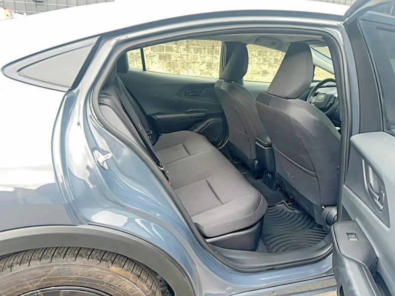 Фото 6 - TOYOTA PRIUS