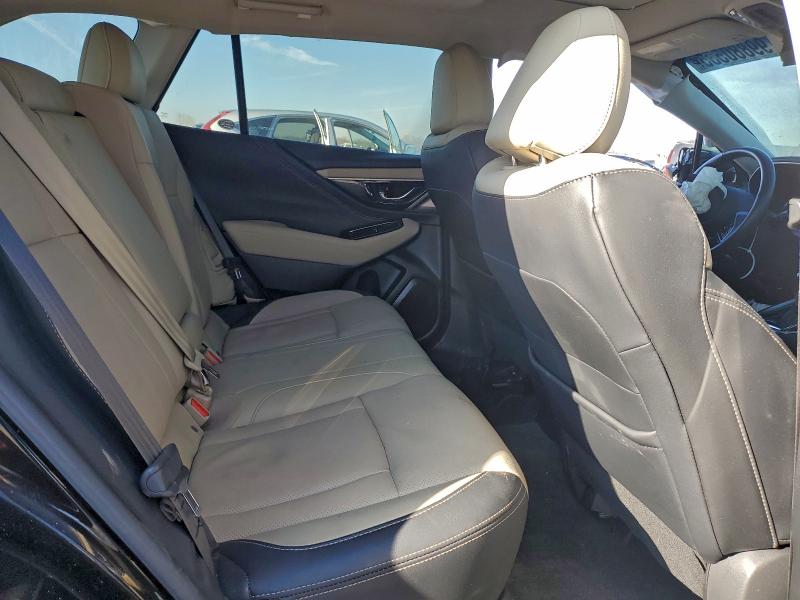 Фото 10 - SUBARU OUTBACK