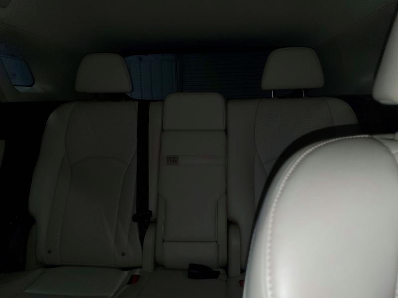 Фото 10 - LEXUS RX350