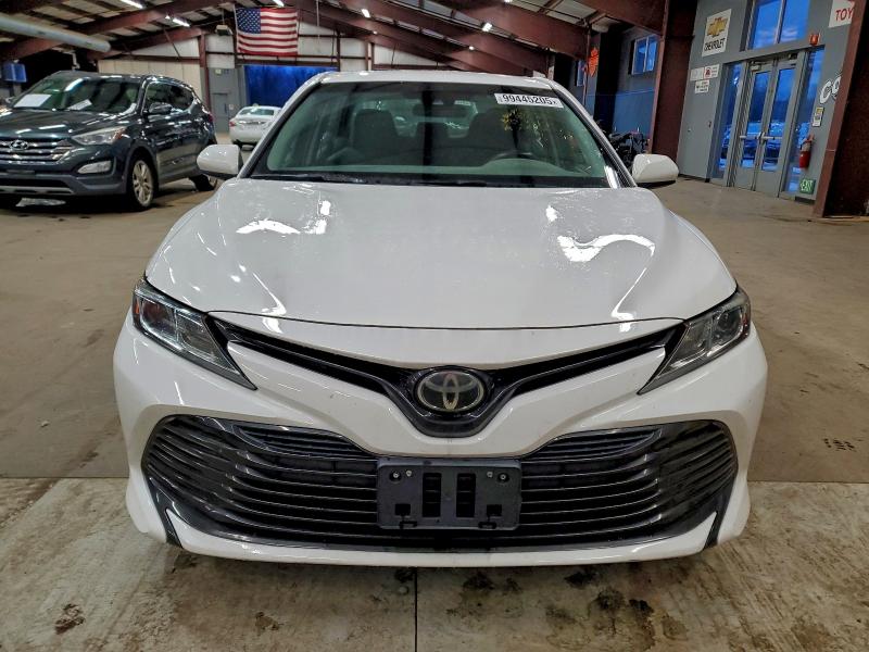 Фото 5 - TOYOTA CAMRY