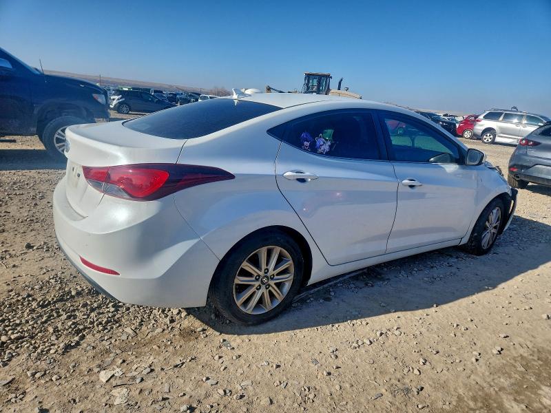 Фото 3 - HYUNDAI ELANTRA