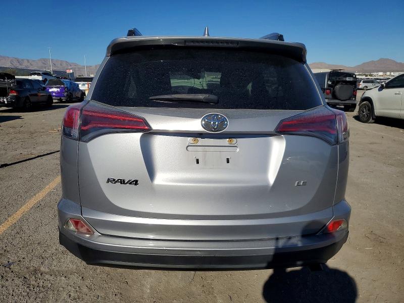 Фото 6 - TOYOTA RAV4