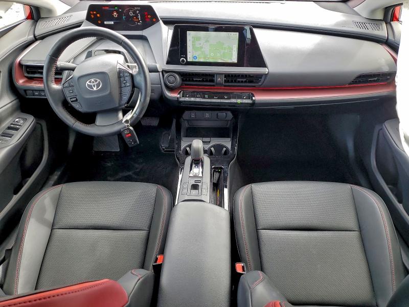 Фото 8 - TOYOTA PRIUS