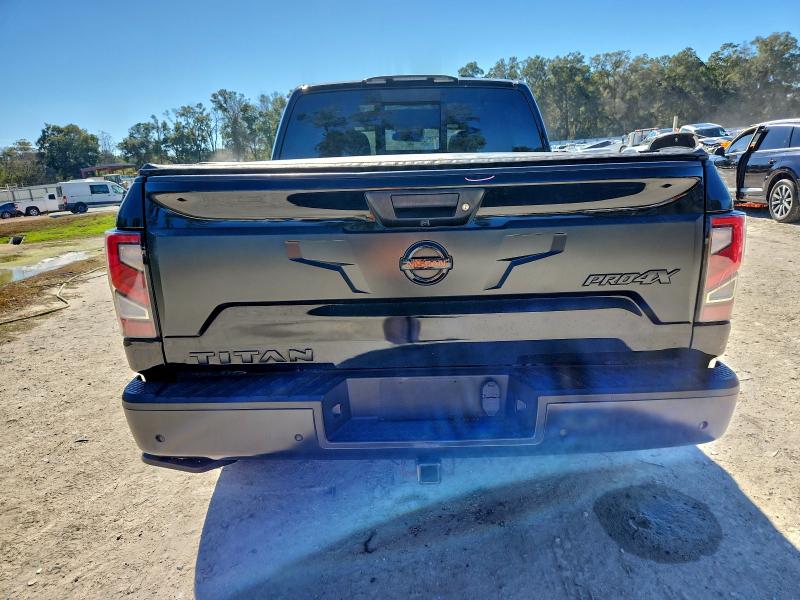 Фото 6 - NISSAN TITAN