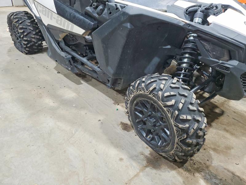 CAN-AM MAVERICK X 2020