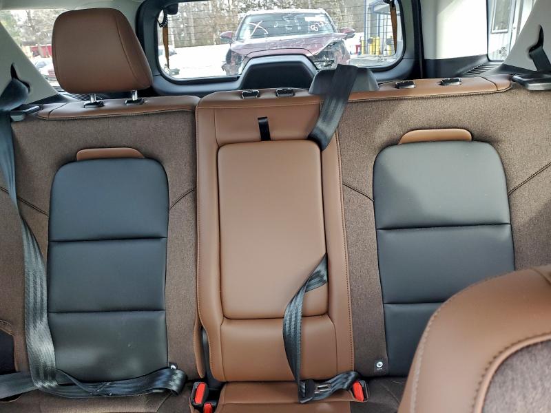 Фото 10 - FORD BRONCO