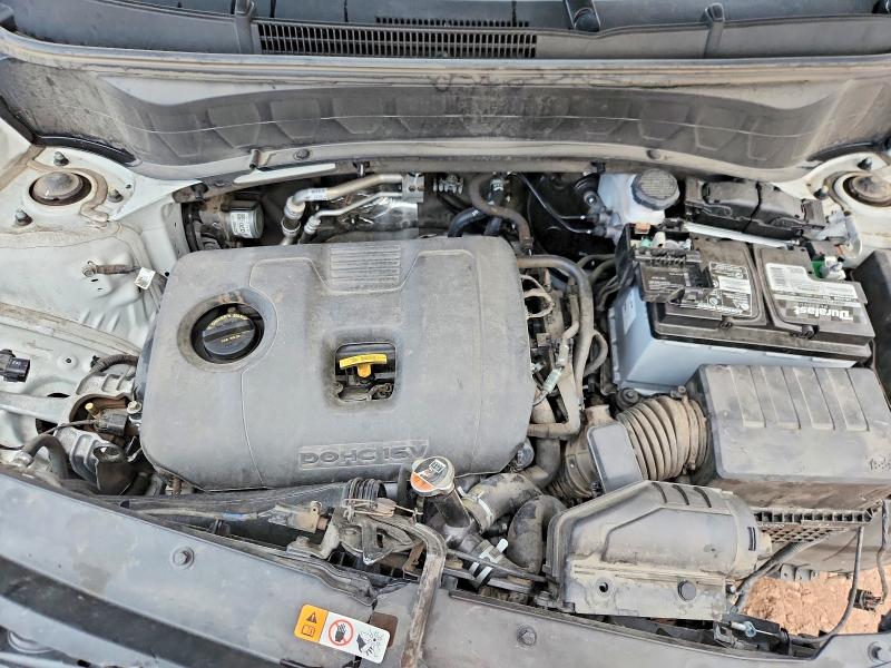 Фото 12 - KIA SELTOS