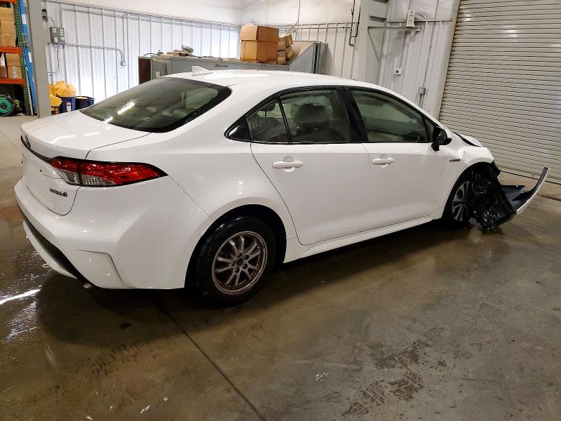 Фото 3 - TOYOTA COROLLA