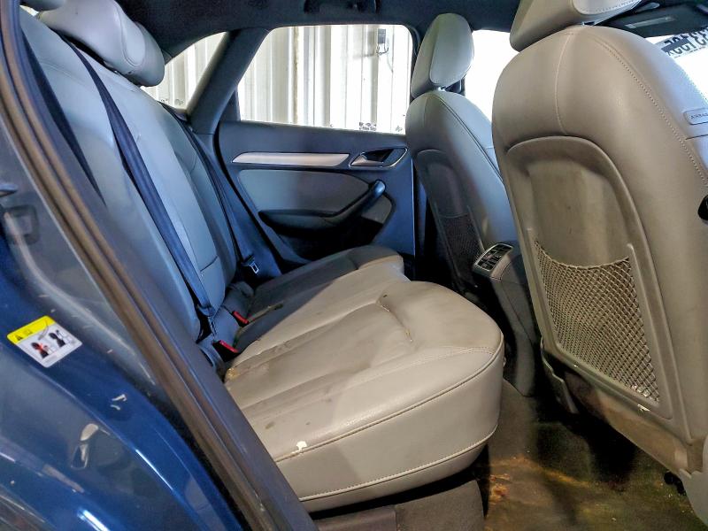 Фото 11 - AUDI Q3