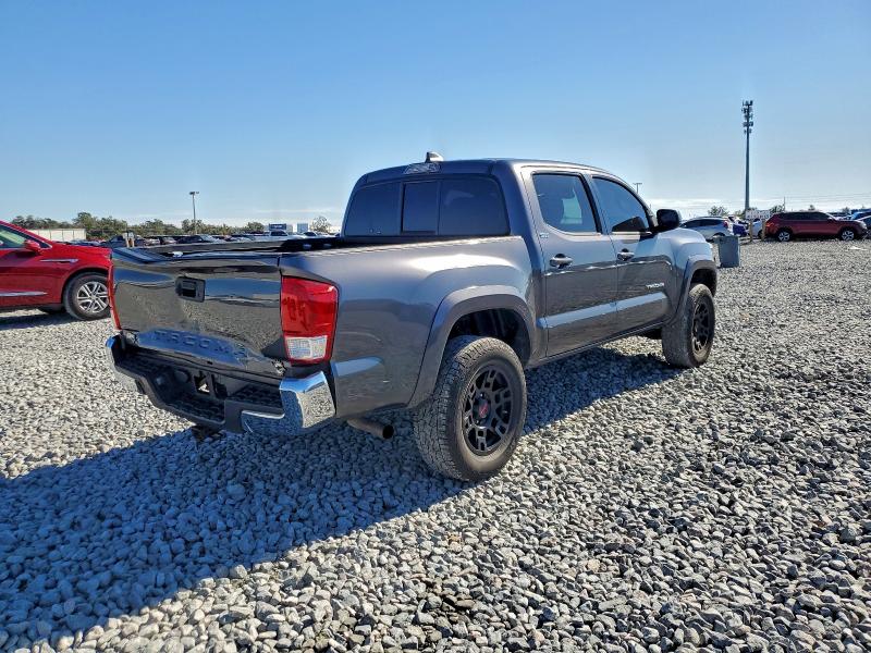 Фото 3 - TOYOTA TACOMA