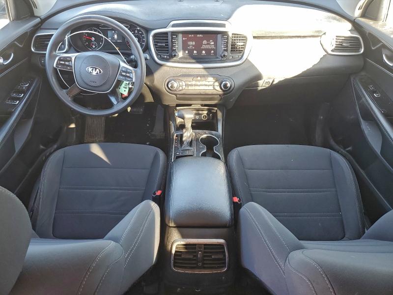 Фото 8 - KIA SORENTO