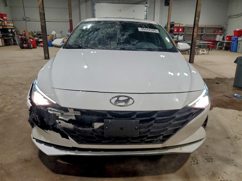 Фото 5 - HYUNDAI ELANTRA