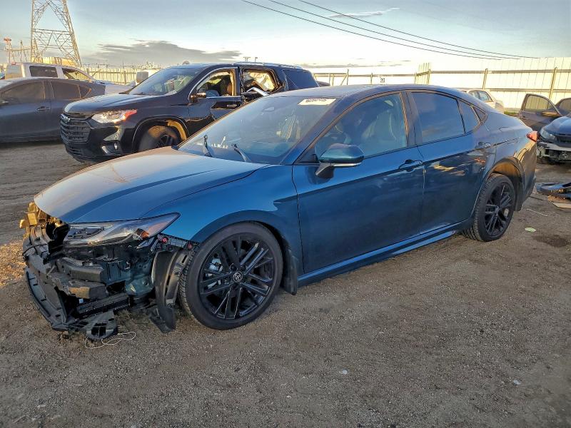 Фото 1 - TOYOTA CAMRY