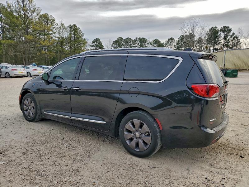 Фото 2 - CHRYSLER PACIFICA