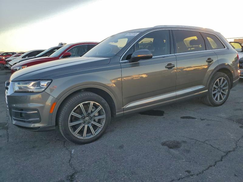 Фото 1 - AUDI Q7