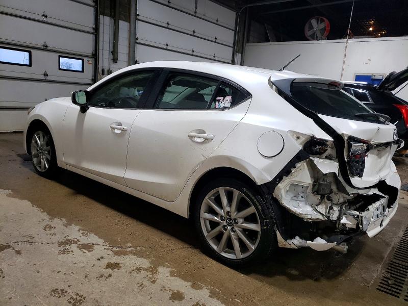 Фото 2 - MAZDA 3