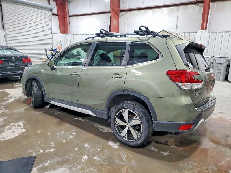 Фото 2 - SUBARU FORESTER